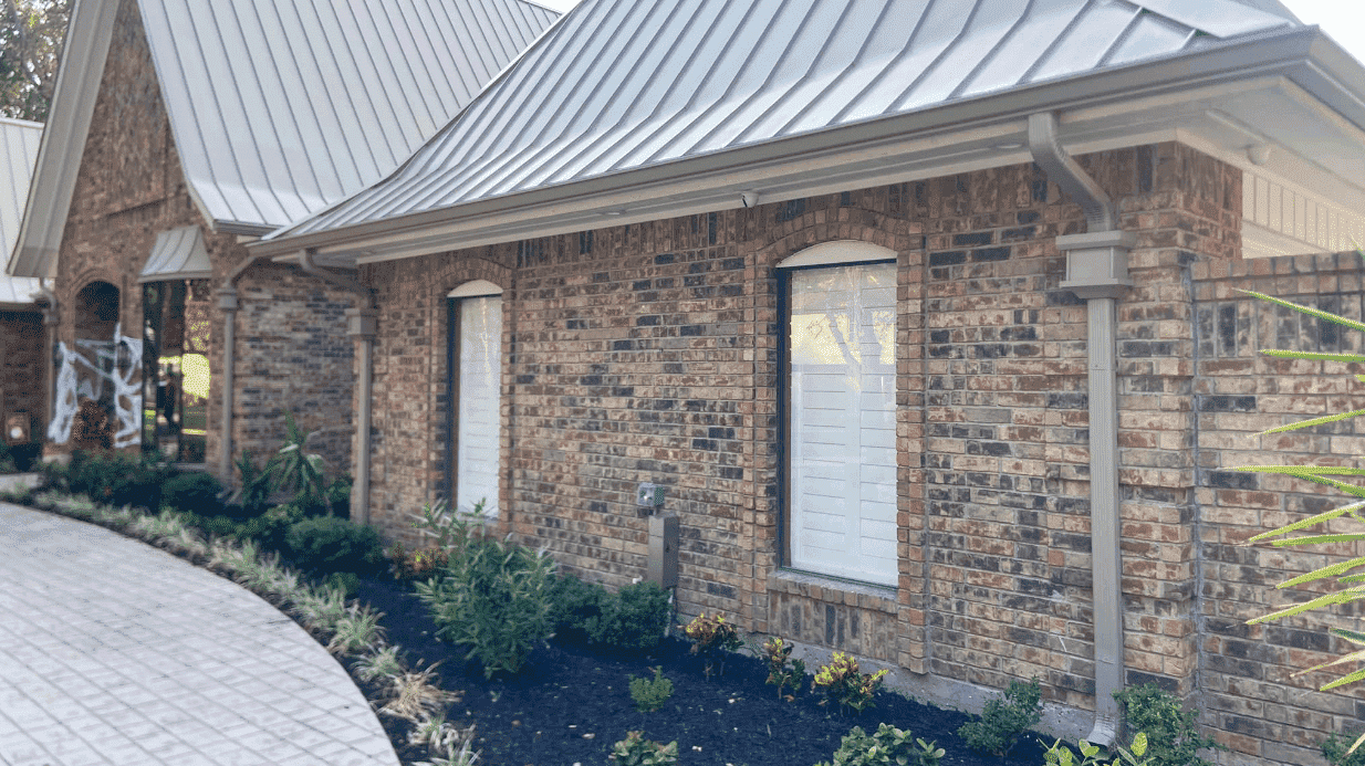 Best Roof Gutters