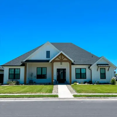 Isaac de la Garza's experience for gutter installation project in Texas